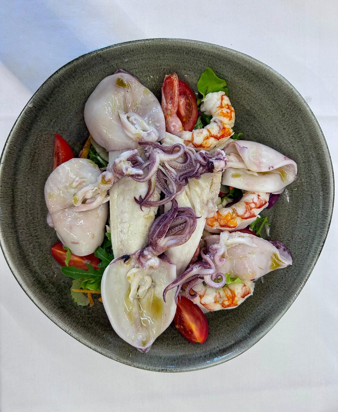 Catalana alla versiliese con orata, gamberi e calamari